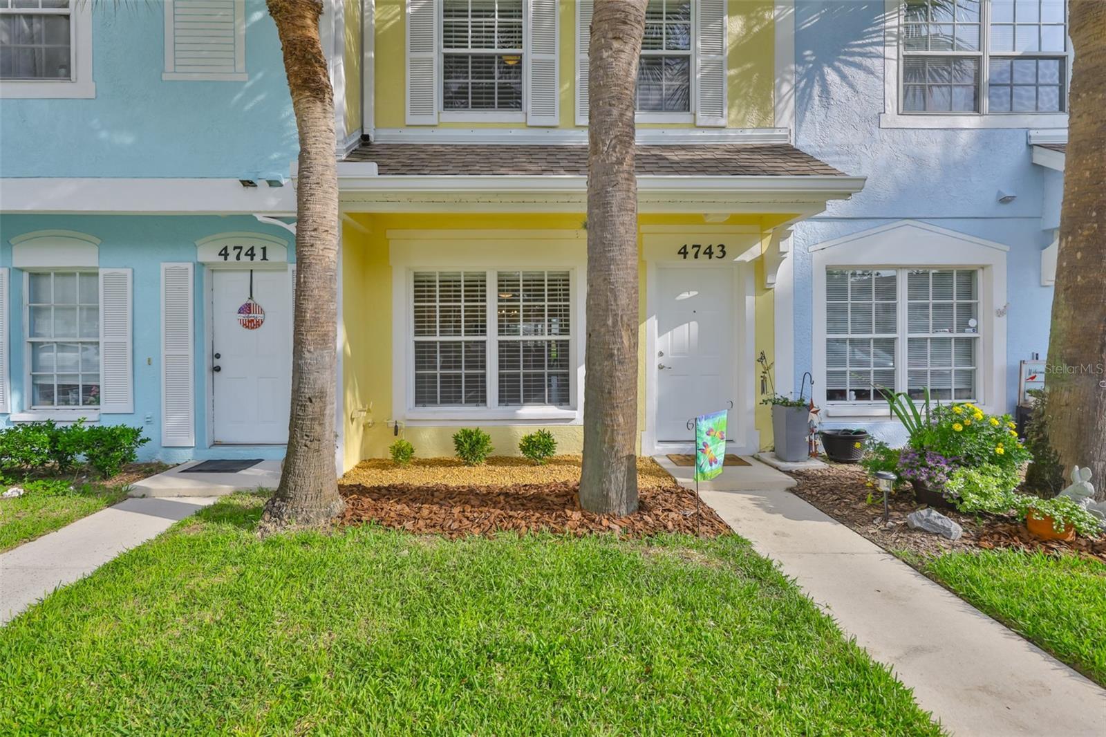 Property Photo:  4743 Sabal Key Drive  FL 34203 