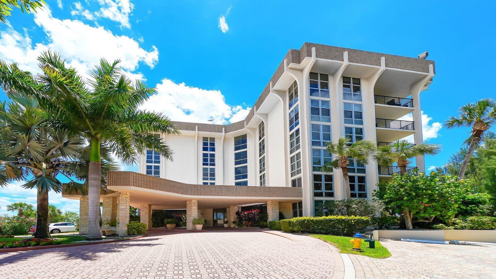 Property Photo:  1701 Gulf Of Mexico Drive 404  FL 34228 