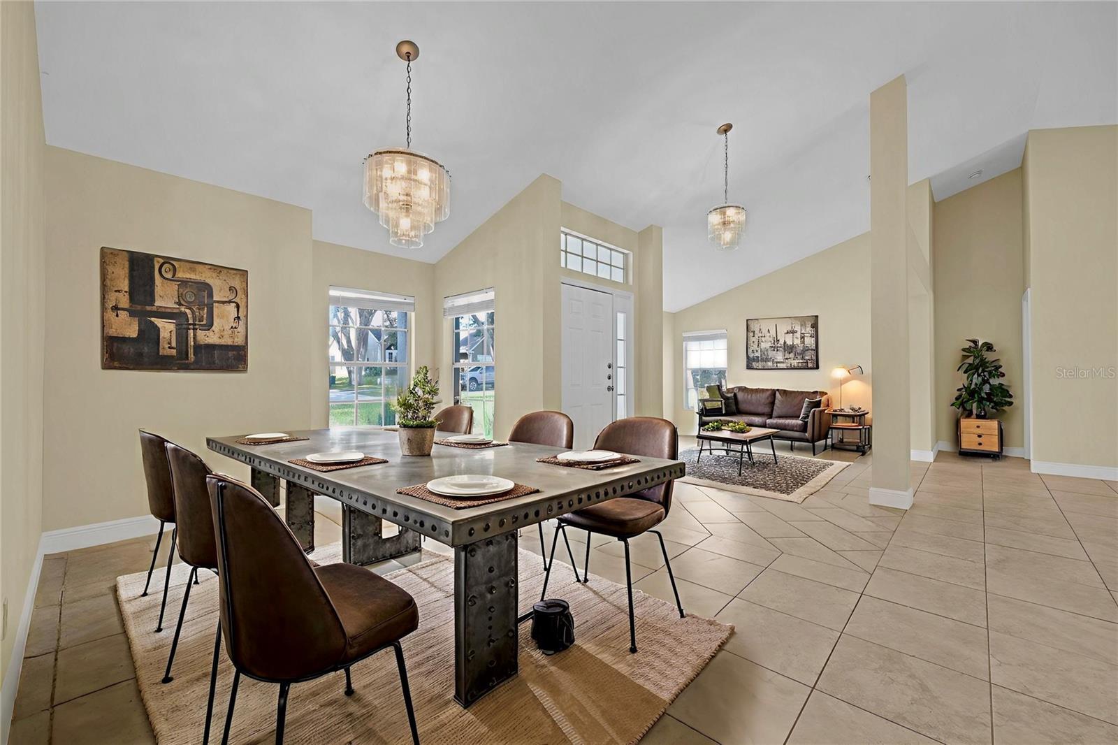 Property Photo: 7807 Rollingridge Court FL 32835