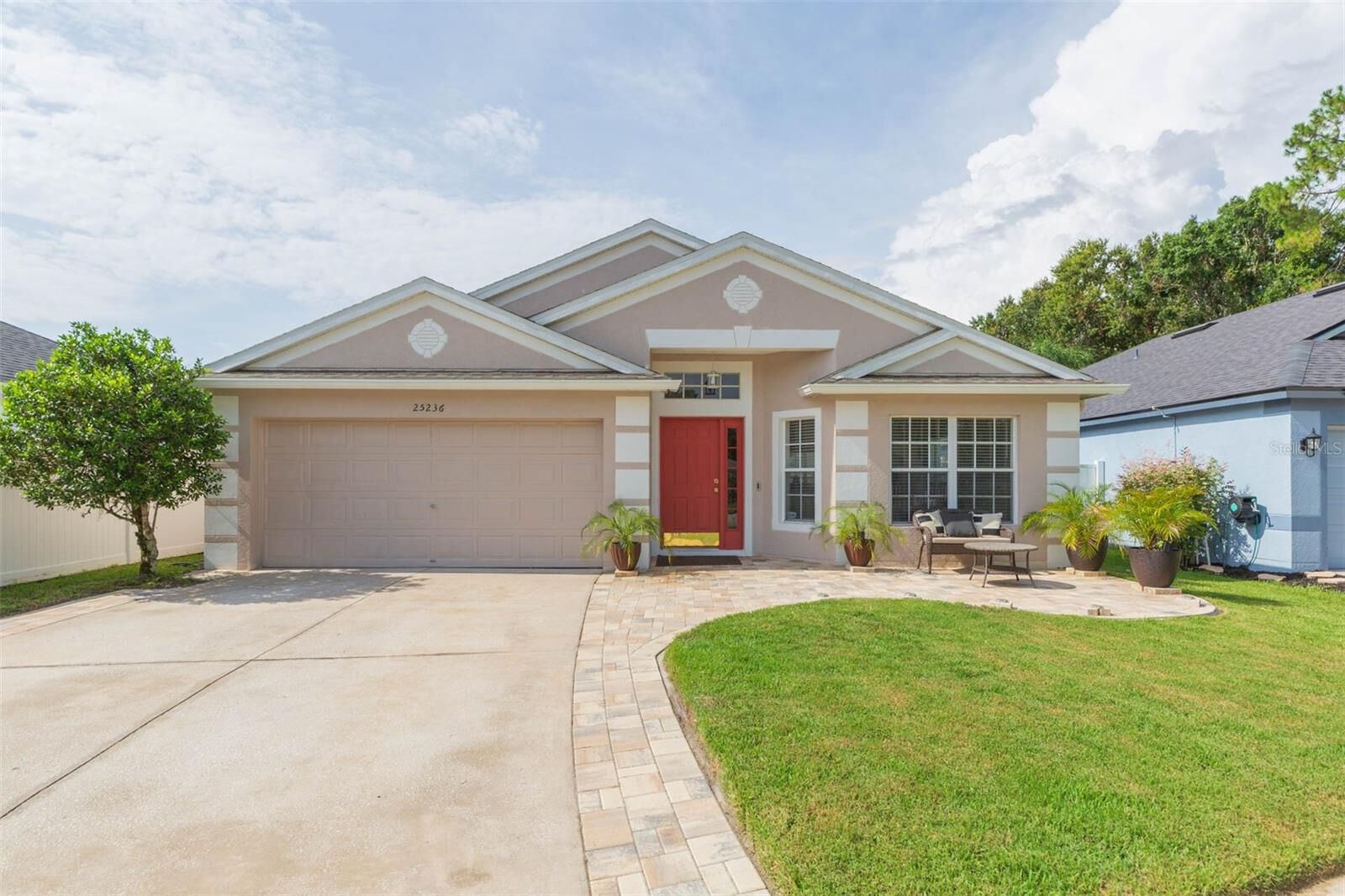 Property Photo: 25236 Flying Ebony Lane FL 33544