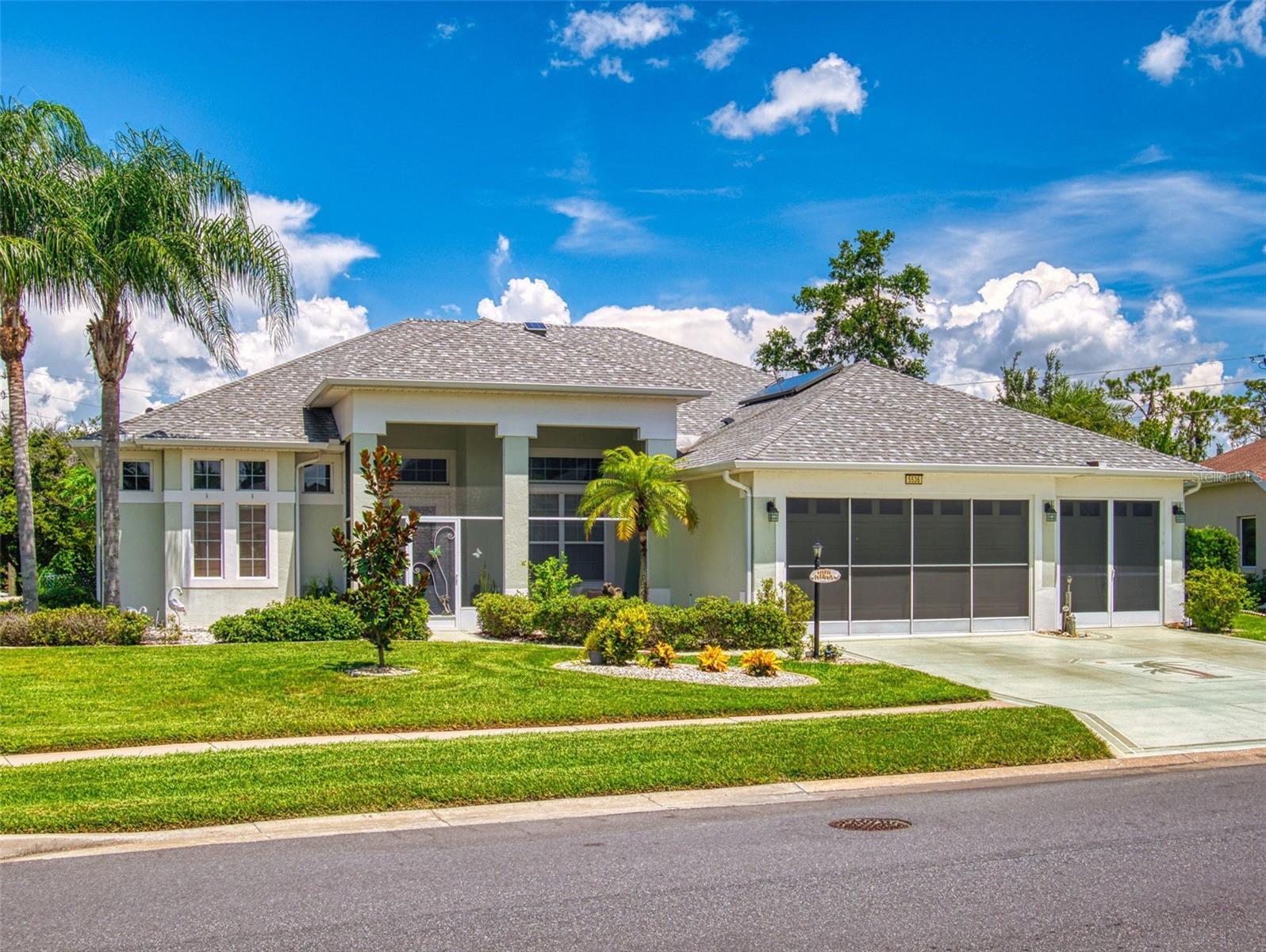 Property Photo: 5536 Aurora Drive FL 34748