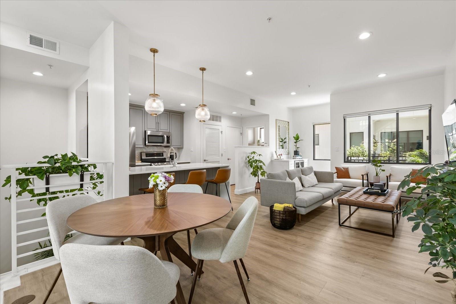 Property Photo: 356 S Osceola Avenue 15 FL 32801
