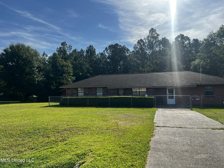 Property Photo: 17420 Highway 15 MS 39574
