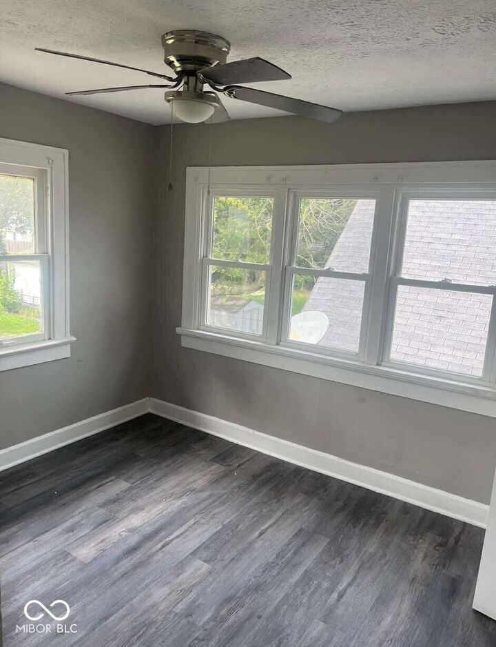 Property Photo:  914 N Tuxedo Street  IN 46201 