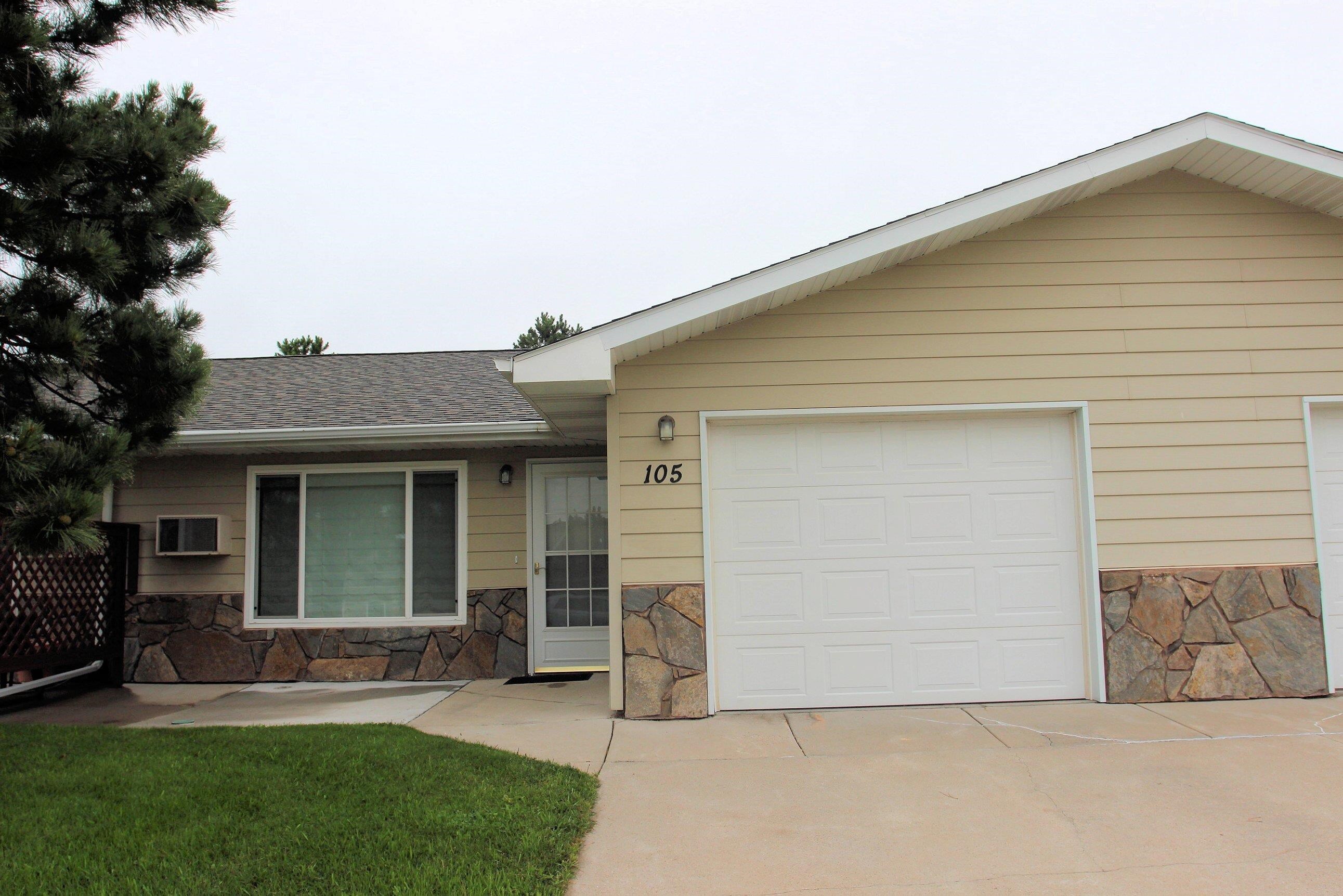 105 Rodeo Court  Custer SD 57730 photo