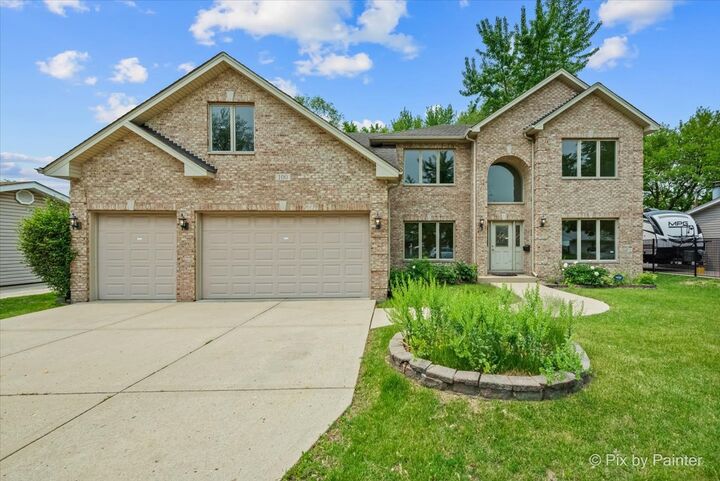 Property Photo:  100 Westover Lane  IL 60193 