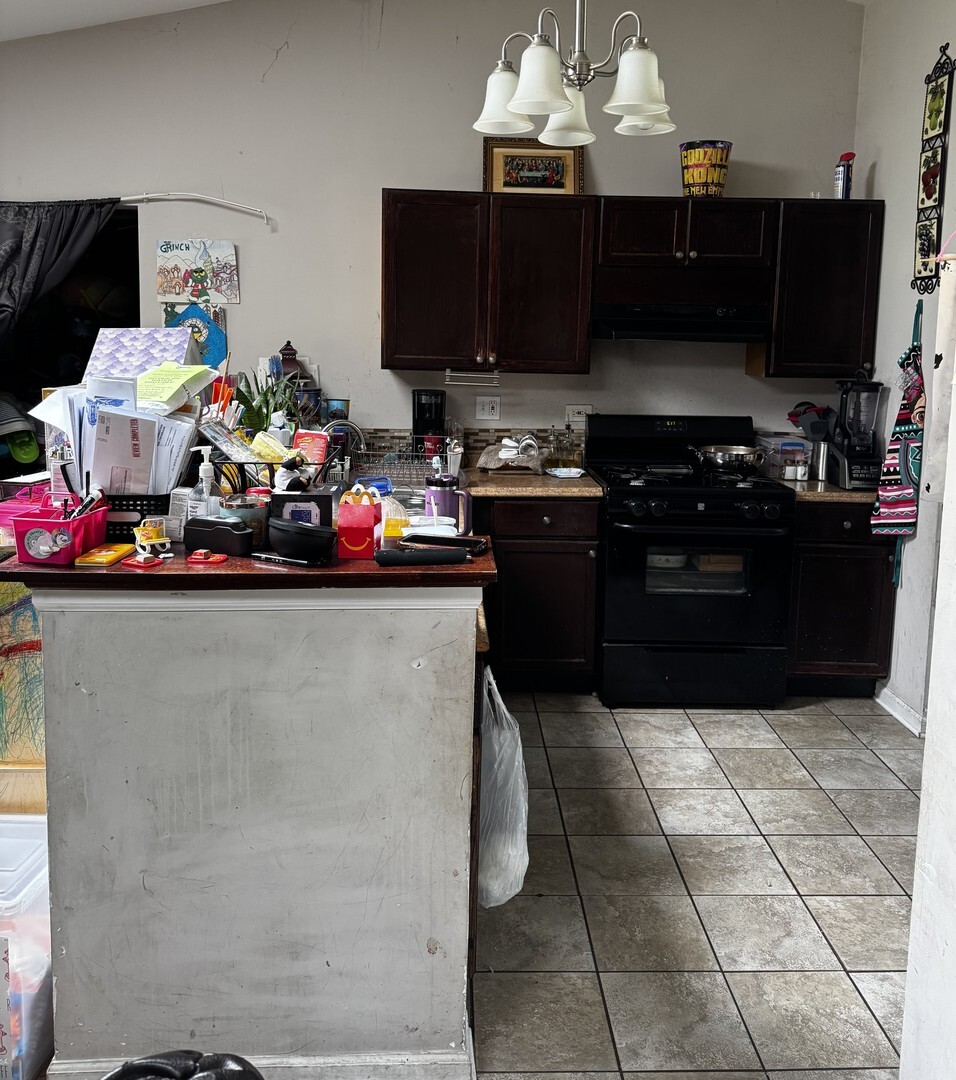 Property Photo:  3287 Waterford Way  IL 60042 