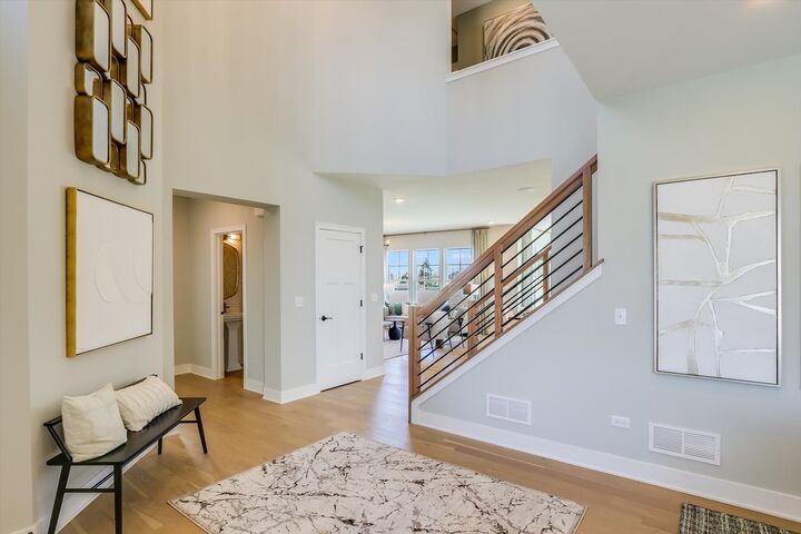 Property Photo:  165 Piper Glen Avenue  IL 60543 