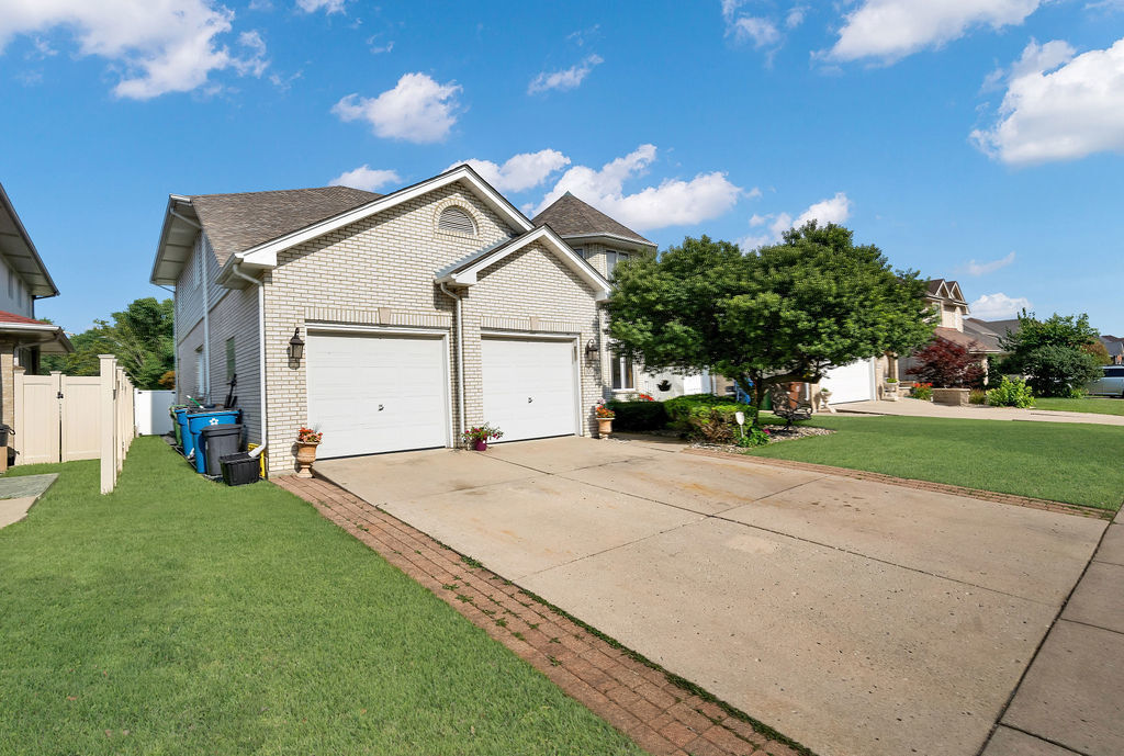Property Photo:  10745 Lockwood Avenue  IL 60453 