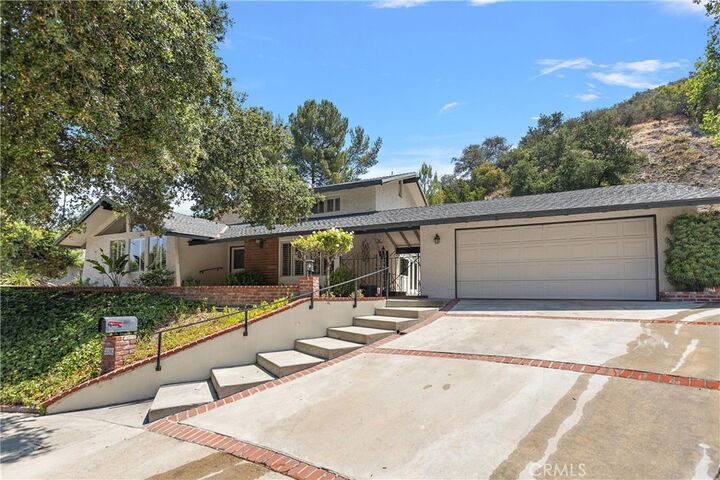 Property Photo:  3616 Mesa Lila Lane  CA 91208 