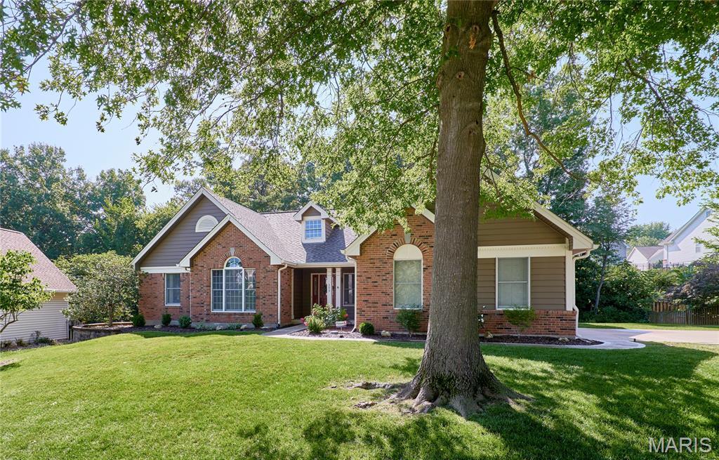 390 Portsmouth Drive  St Charles MO 63303 photo