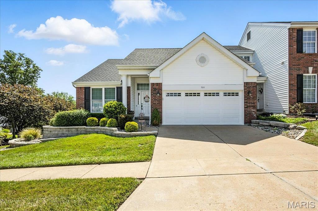 Property Photo: 500 Hilltop Townes Drive MO 63025