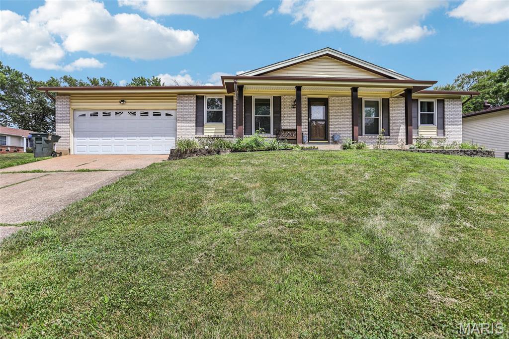 10 W Meadow Drive  St Peters MO 63376 photo