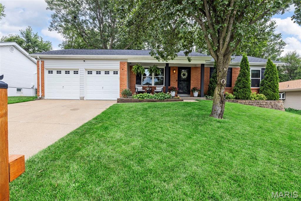 1512 Ticonderoga Drive  St Peters MO 63376 photo