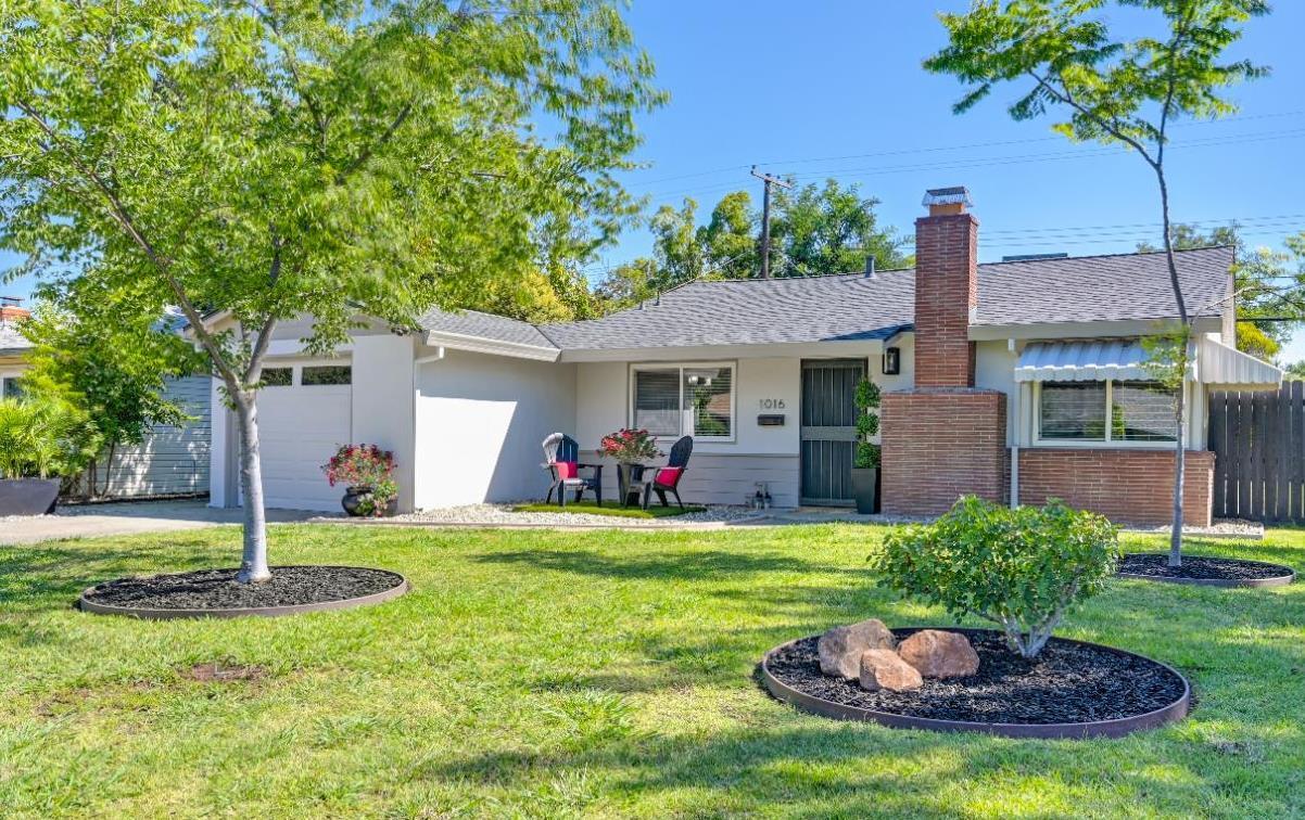 Property Photo:  1016 Hampton Road  CA 95864 