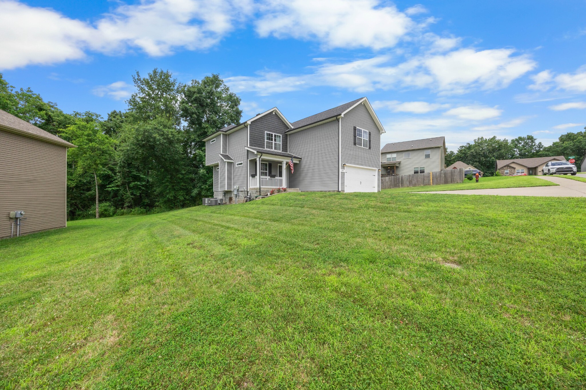 Property Photo: 201 Bonnell Dr TN 37042