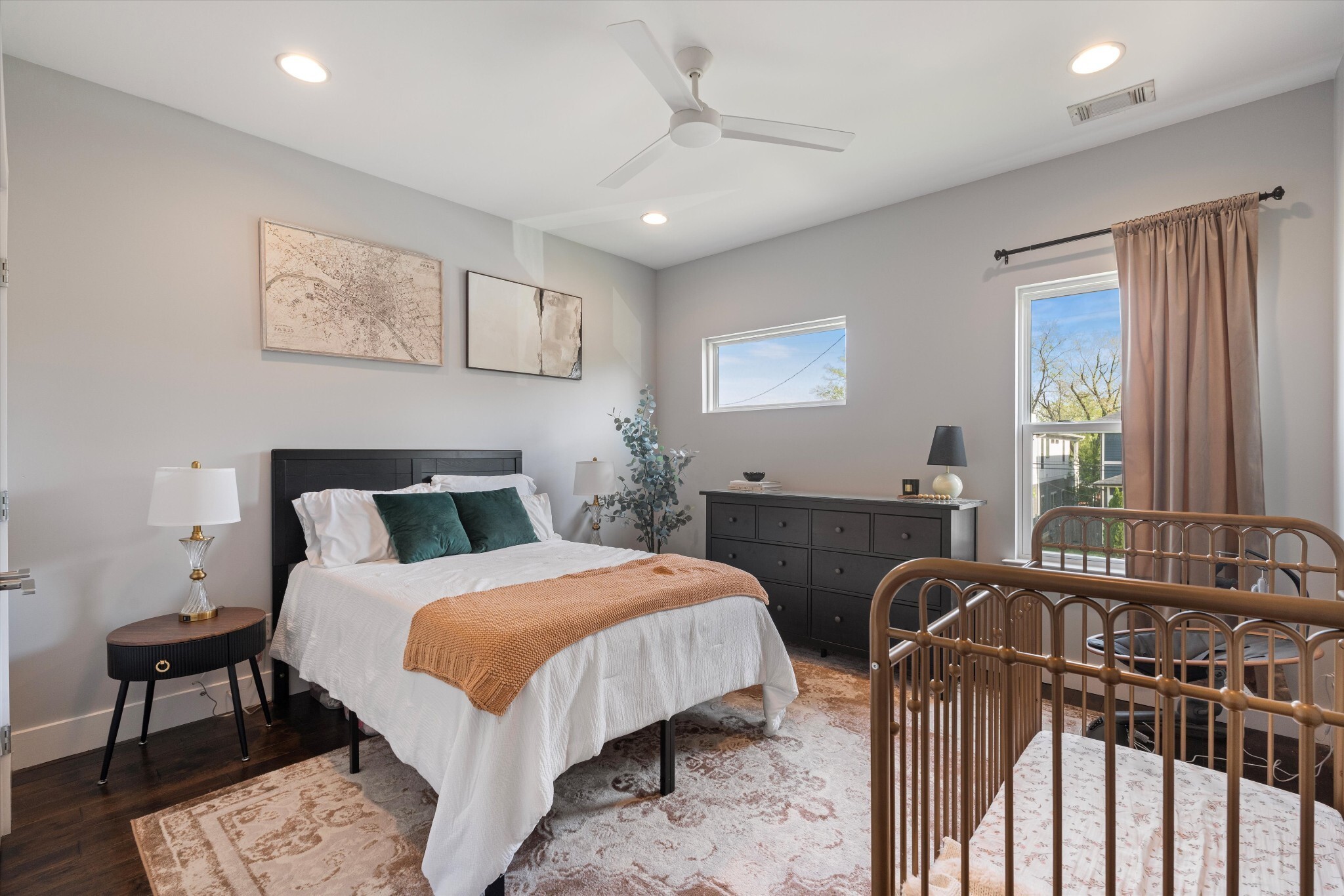 Property Photo: 1727B Pecan St TN 37208