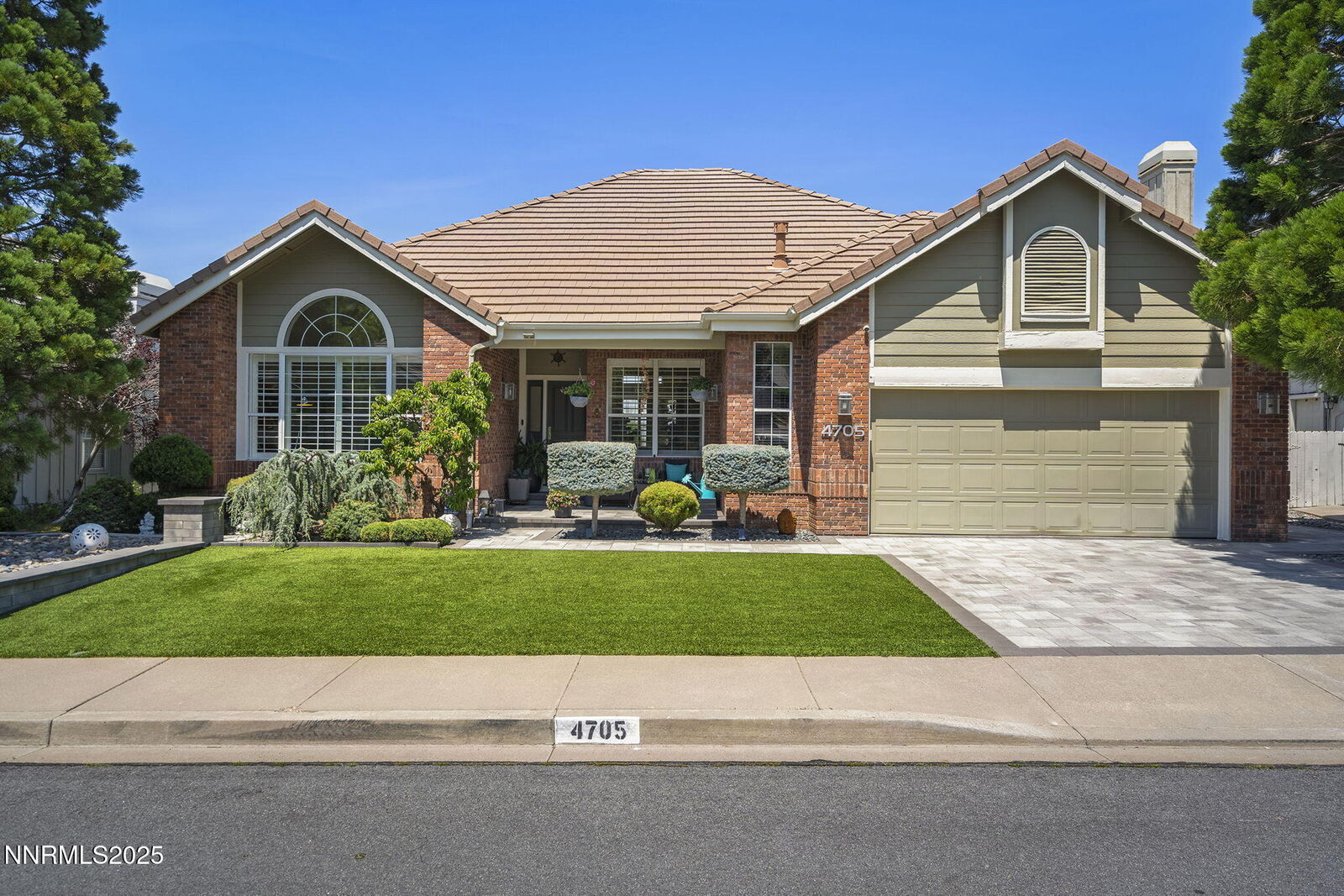 Property Photo:  4705 Sommerville Way  NV 89519 