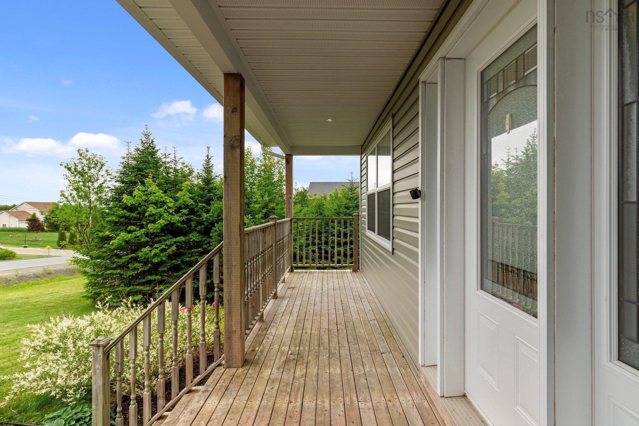 Property Photo: 33 Bali Terrace NS B3E 0A4