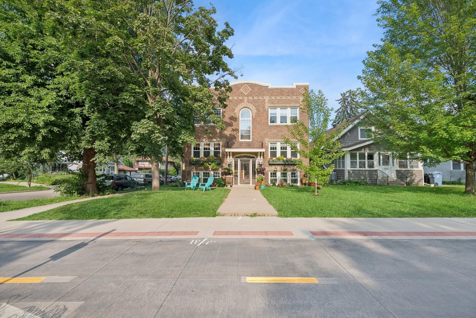 Property Photo: 4501 Bryant Avenue S 3 MN 55419