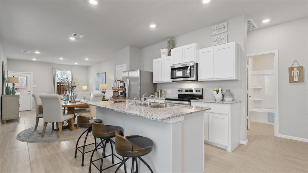 Property Photo: 3101 Pecan Farm Lane TX 76140