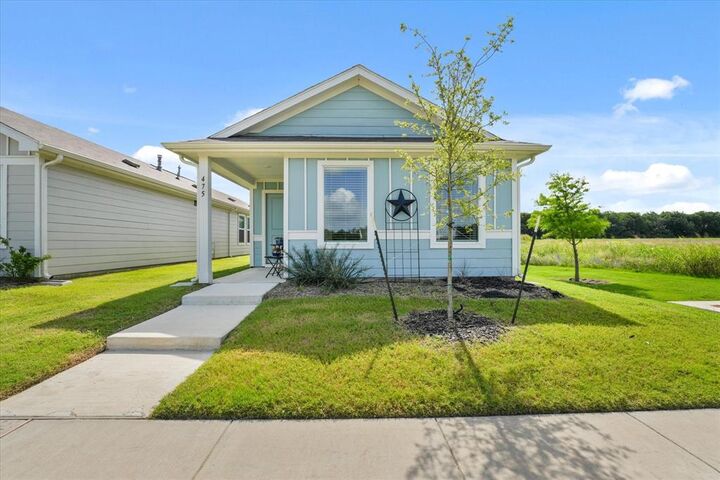Property Photo: 475 Whistlestop Way TX 75125