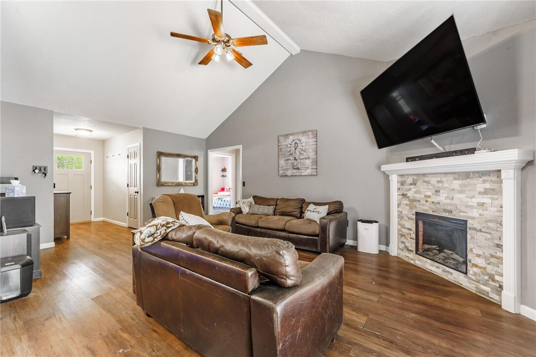 Property Photo:  803 Jon Drive  AR 72712 