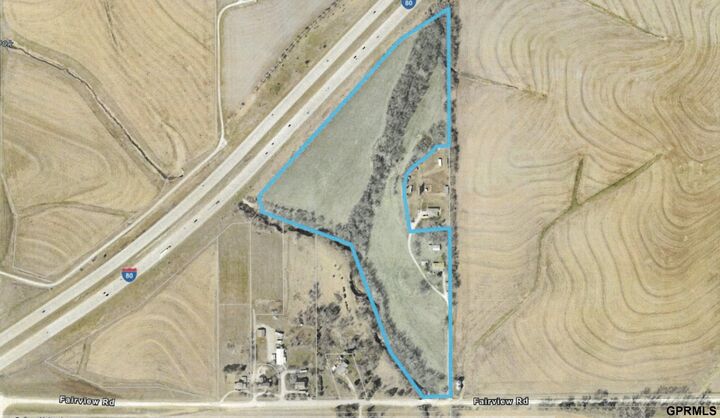 Property Photo: 19802 Fairview Road NE 68028