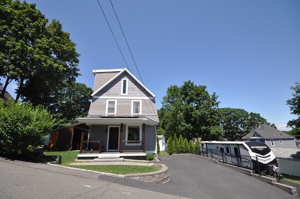 Property Photo:  7 Clifton Ave  MA 01906 
