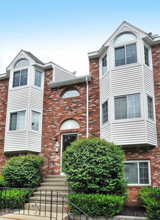 Property Photo: 189 Tall Oaks Dr F MA 02190