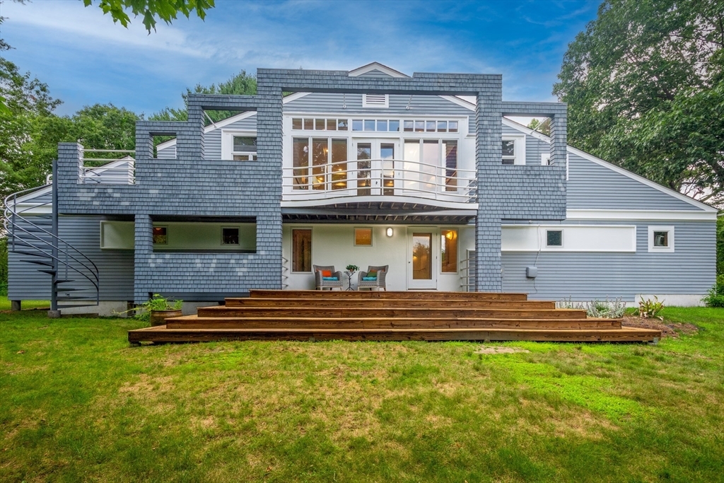 Property Photo:  8 Old Winter Street  MA 01773 