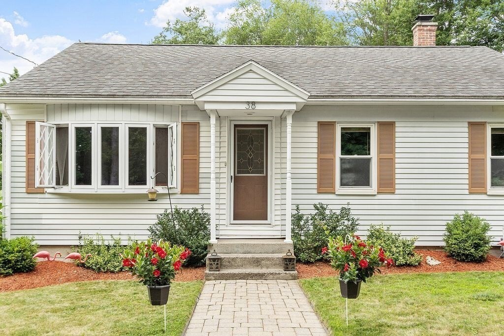 Property Photo: 38 Norwood Ave MA 01453