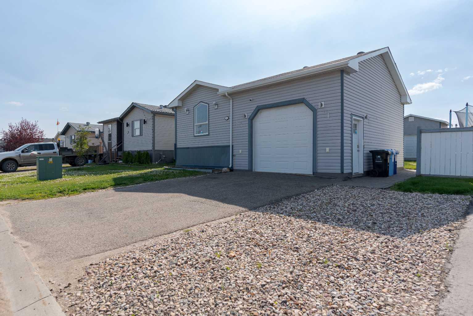 Property Photo: 192 Mitchell Drive AB T9K 2P1