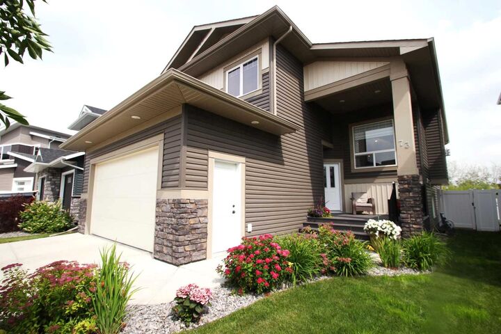 Property Photo:  73 Longmire Close  AB T4R 0T1 