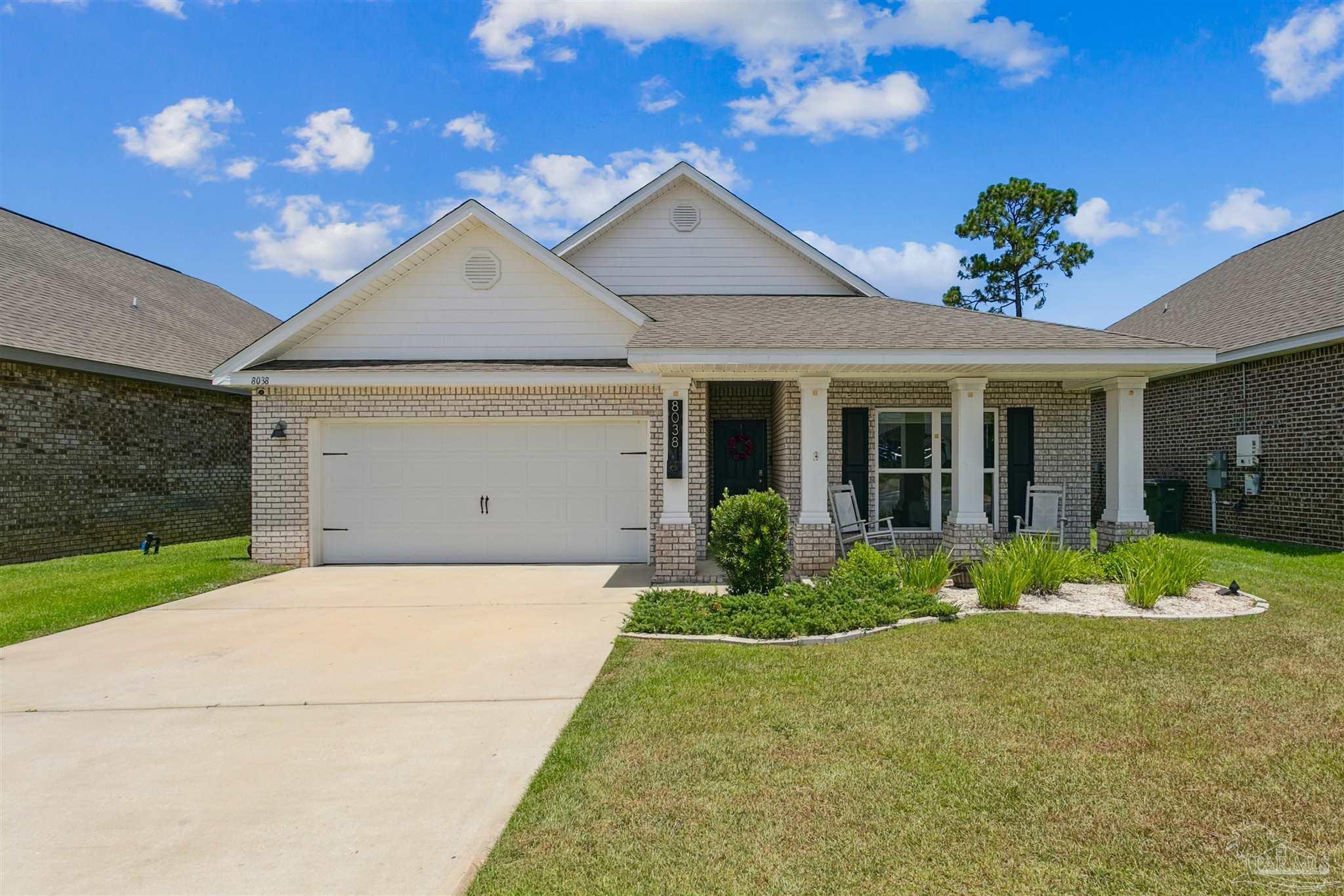 Property Photo: 8038 Burnside Loop FL 32526