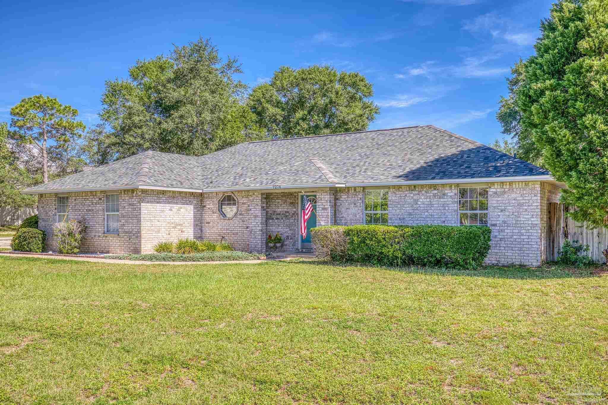 Property Photo: 7274 Mossy Oak Dr FL 32566