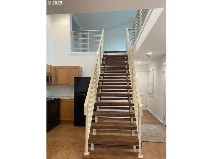 Property Photo: 443 S 43rd St OR 97478