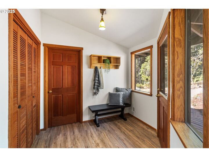 Property Photo: 80926 Turkey Run Rd OR 97426