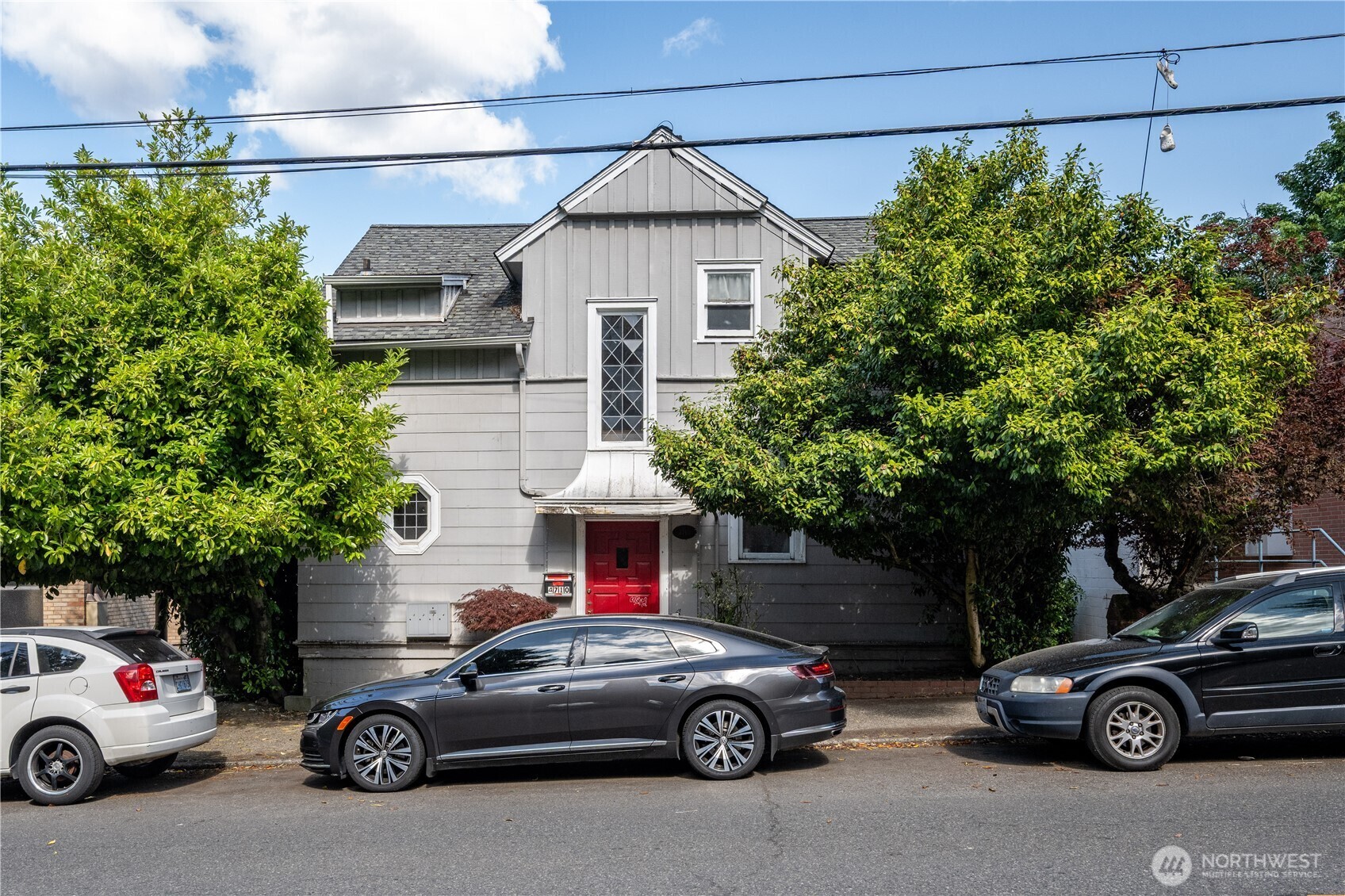 Property Photo:  4710  22nd Avenue NE  WA 98105 