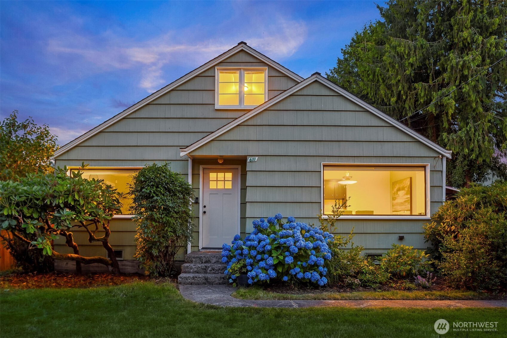611 N 143rd Street  Seattle WA 98133 photo