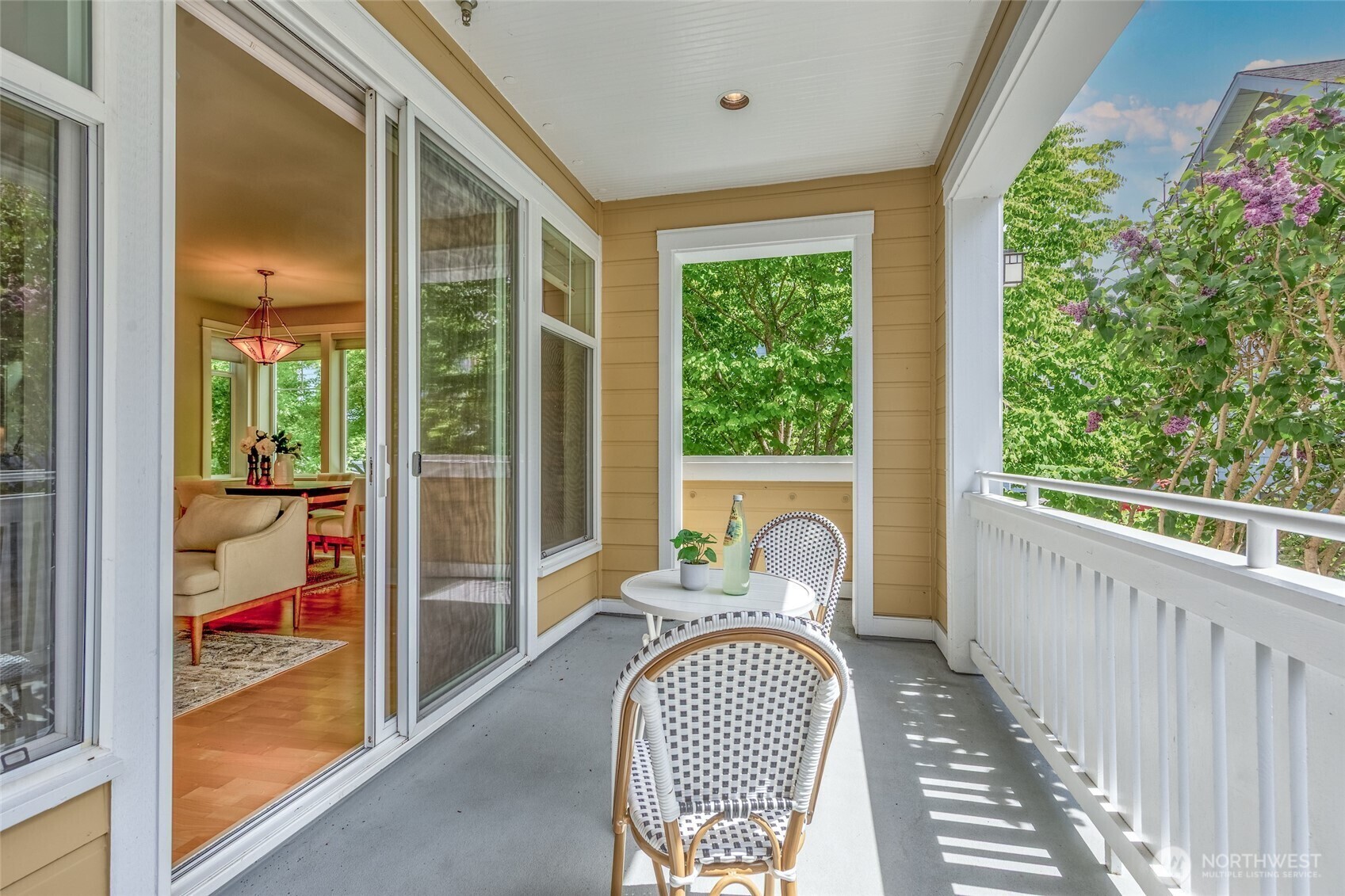 156  Hall Brothers Lp 102  Bainbridge Island WA 98110 photo