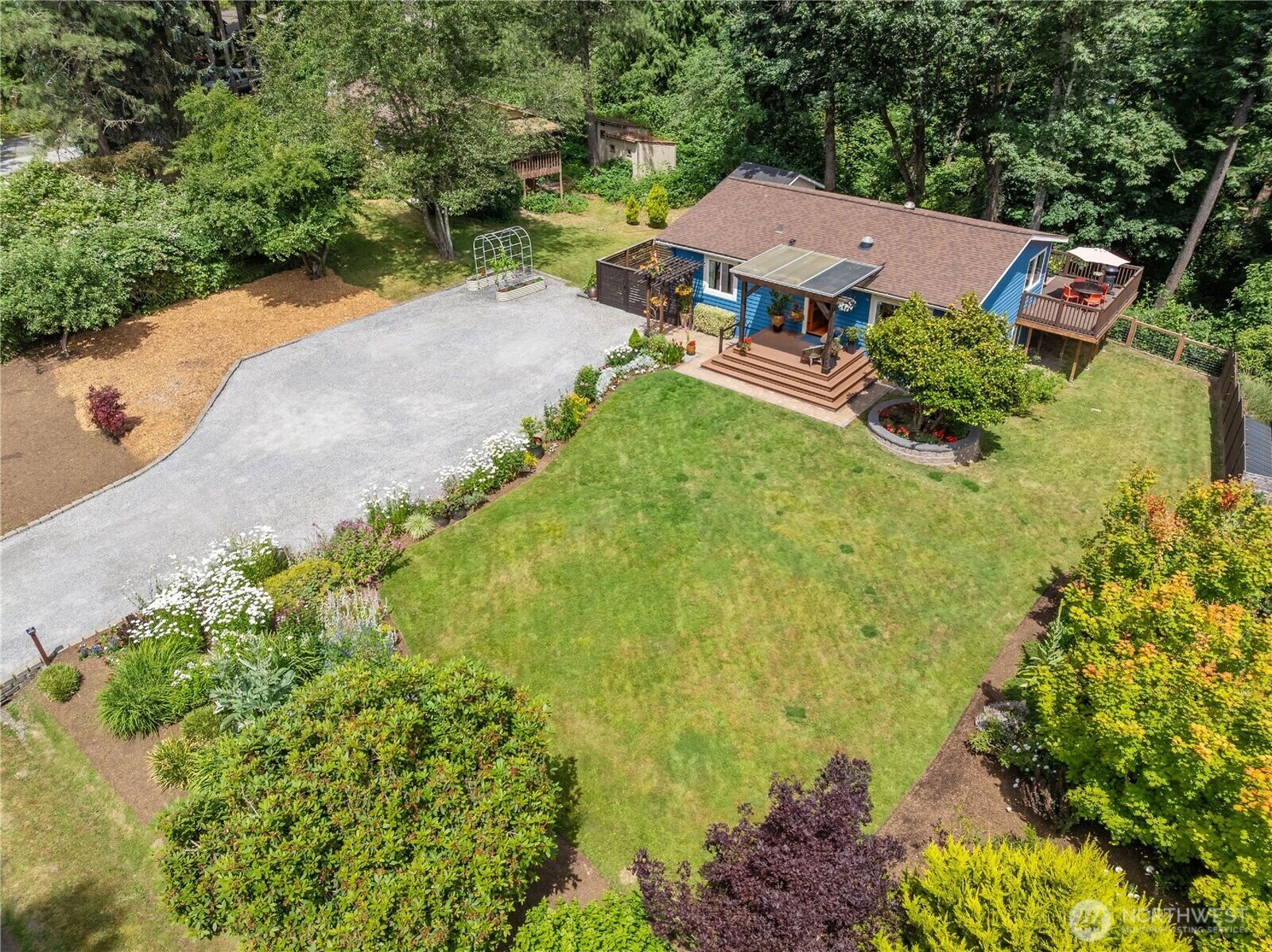 Property Photo: 2315 N Castle Way WA 98036