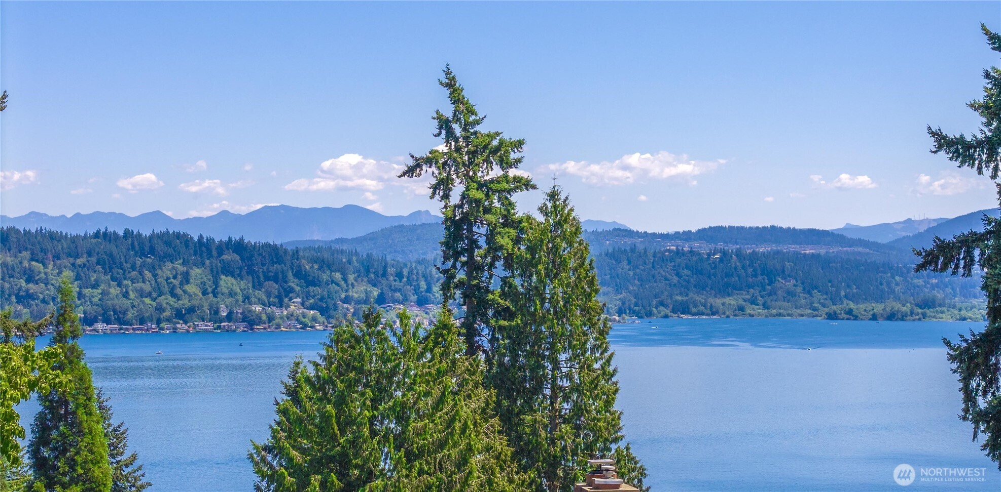 Property Photo:  3102  168th Place SE  WA 98008 