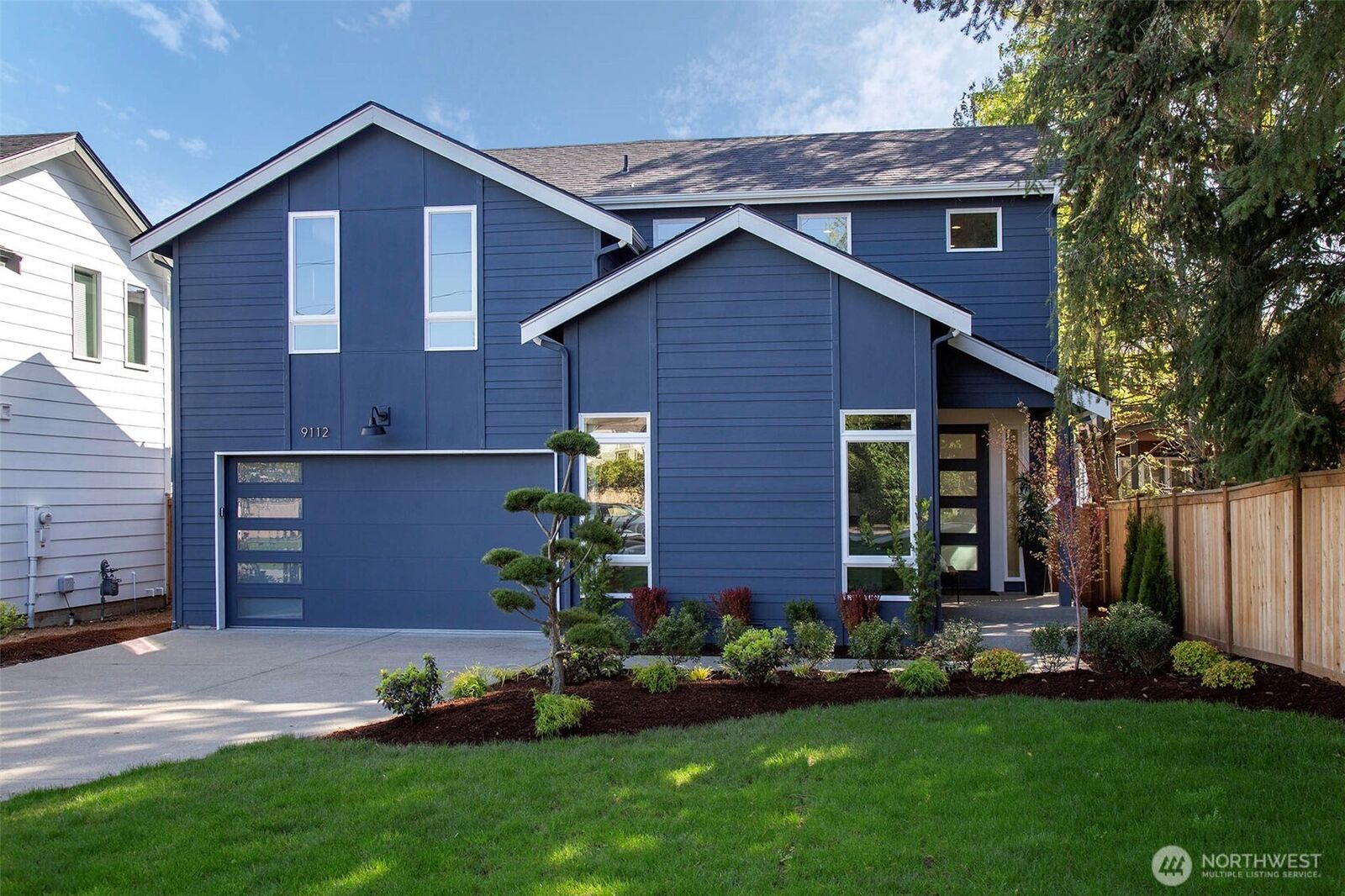 Property Photo:  9112  125th Avenue NE  WA 98033 