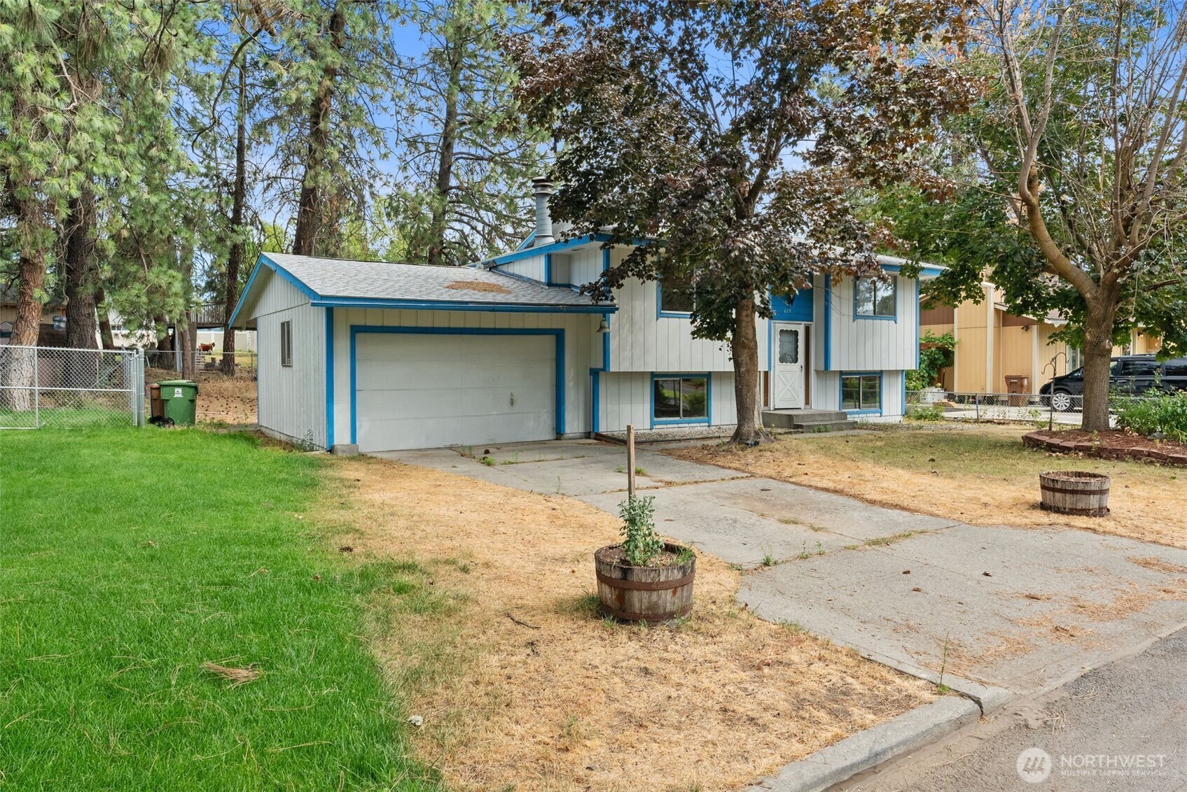 Property Photo: 619 E Calkins Drive WA 99208