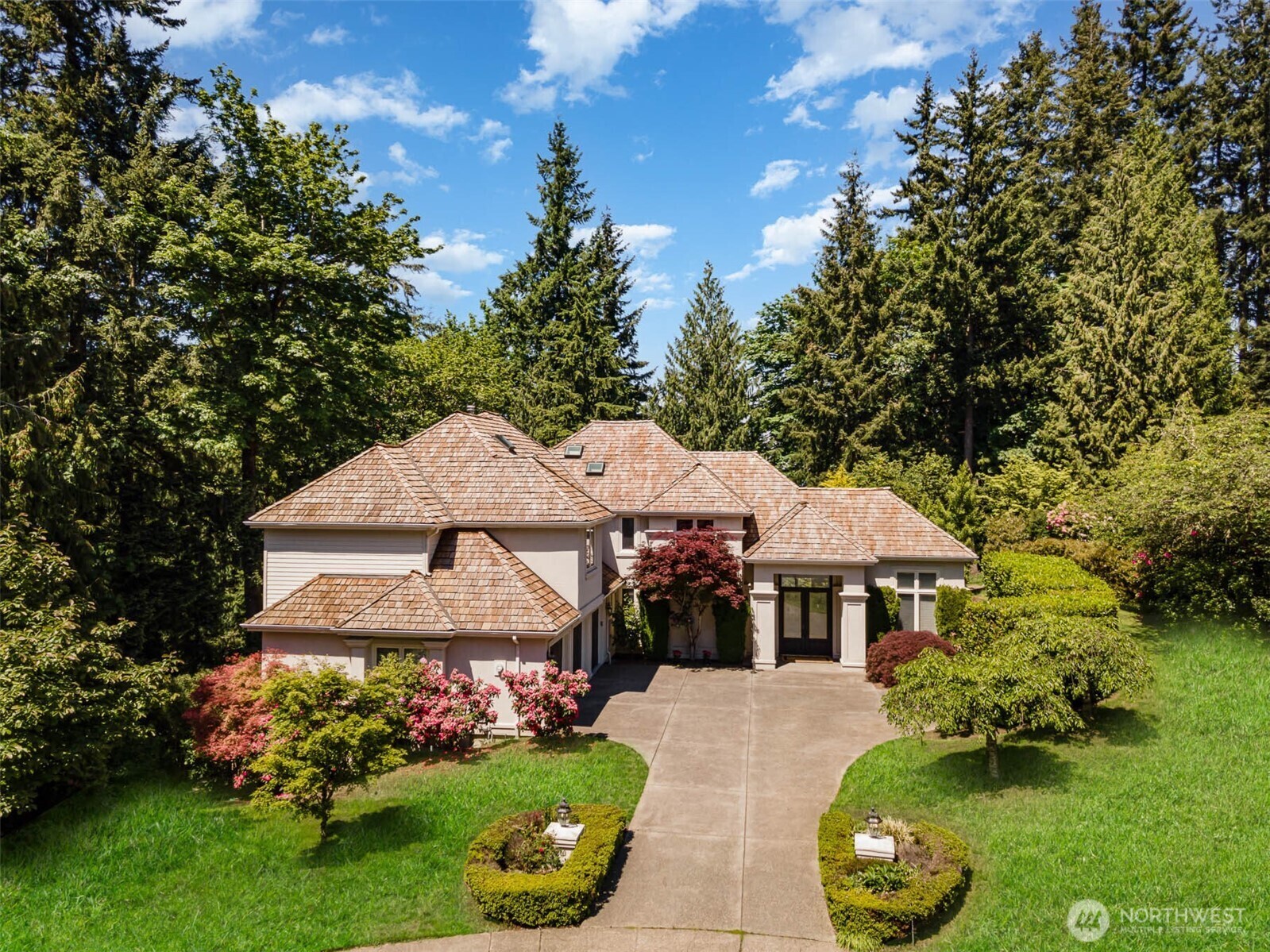 Property Photo: 5200 Jung Frau Place NW WA 98027