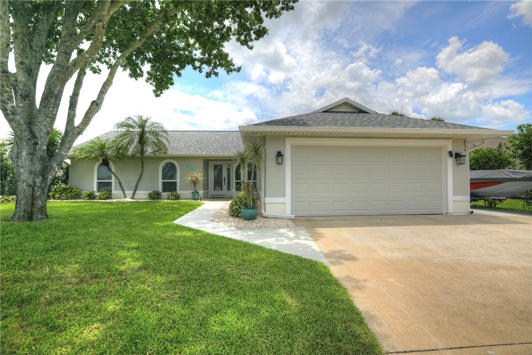 Property Photo: 834 George Street FL 32958