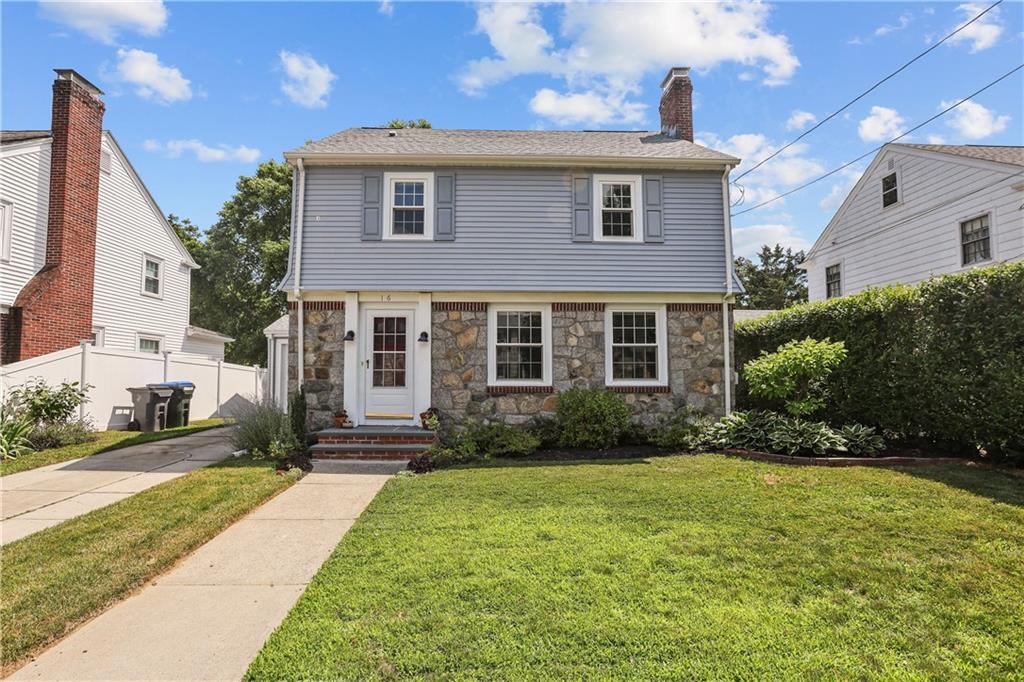 16 Elmcroft Avenue  Providence RI 02908 photo