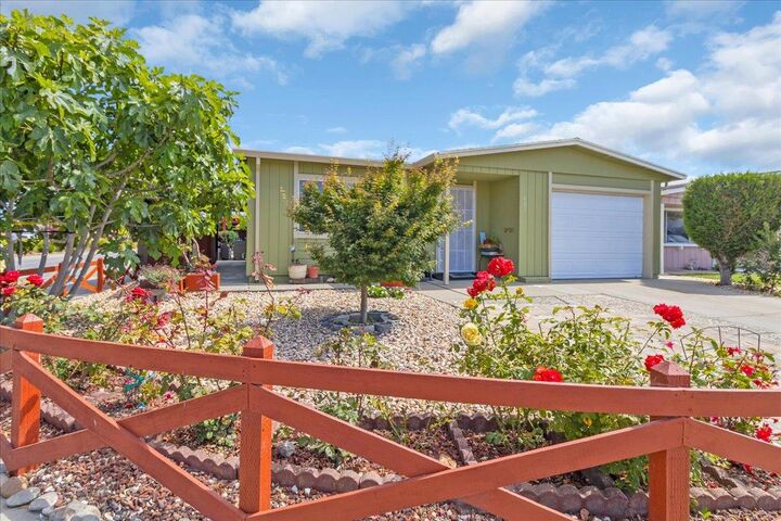 401 Spruce Circle  Watsonville CA 95076 photo