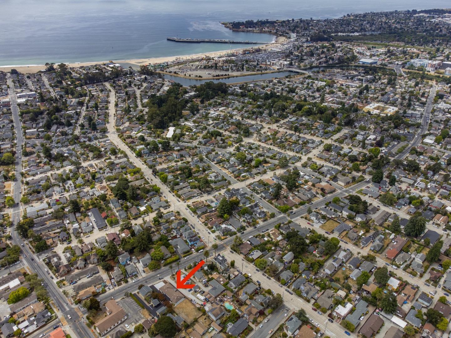 Property Photo:  1221 Broadway  CA 95062 